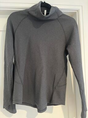 Kuhl Women's Gray Waffle Cowl Turtleneck Sweater